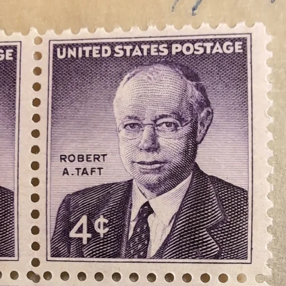 Vintage USPS 4 Cent Stamp Bundle 57 Stamps - Picture 5 of 14